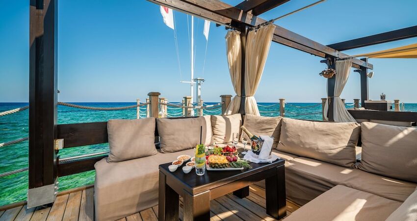 Concorde Luxury Resort